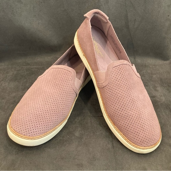 VIONIC Sz 10 Malina Perforated  Toe Cap Rubber Sole Suede Slip On Loafers Flats - Picture 2 of 15